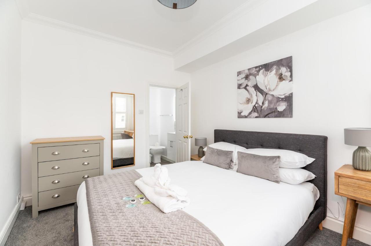 Stunning And Modern 5 Bed House I Pass The Keys Villa York Bagian luar foto