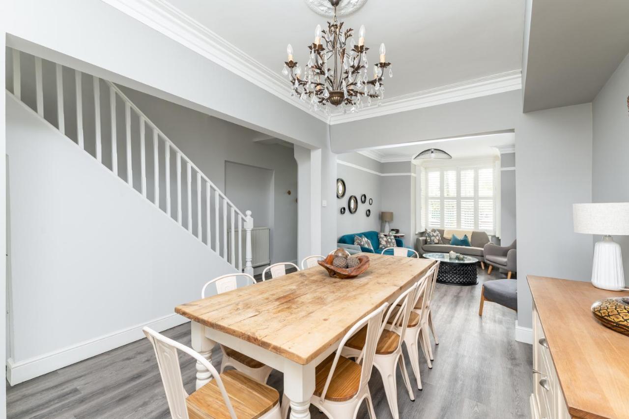 Stunning And Modern 5 Bed House I Pass The Keys Villa York Bagian luar foto